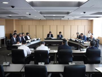 健康福祉常任委員会